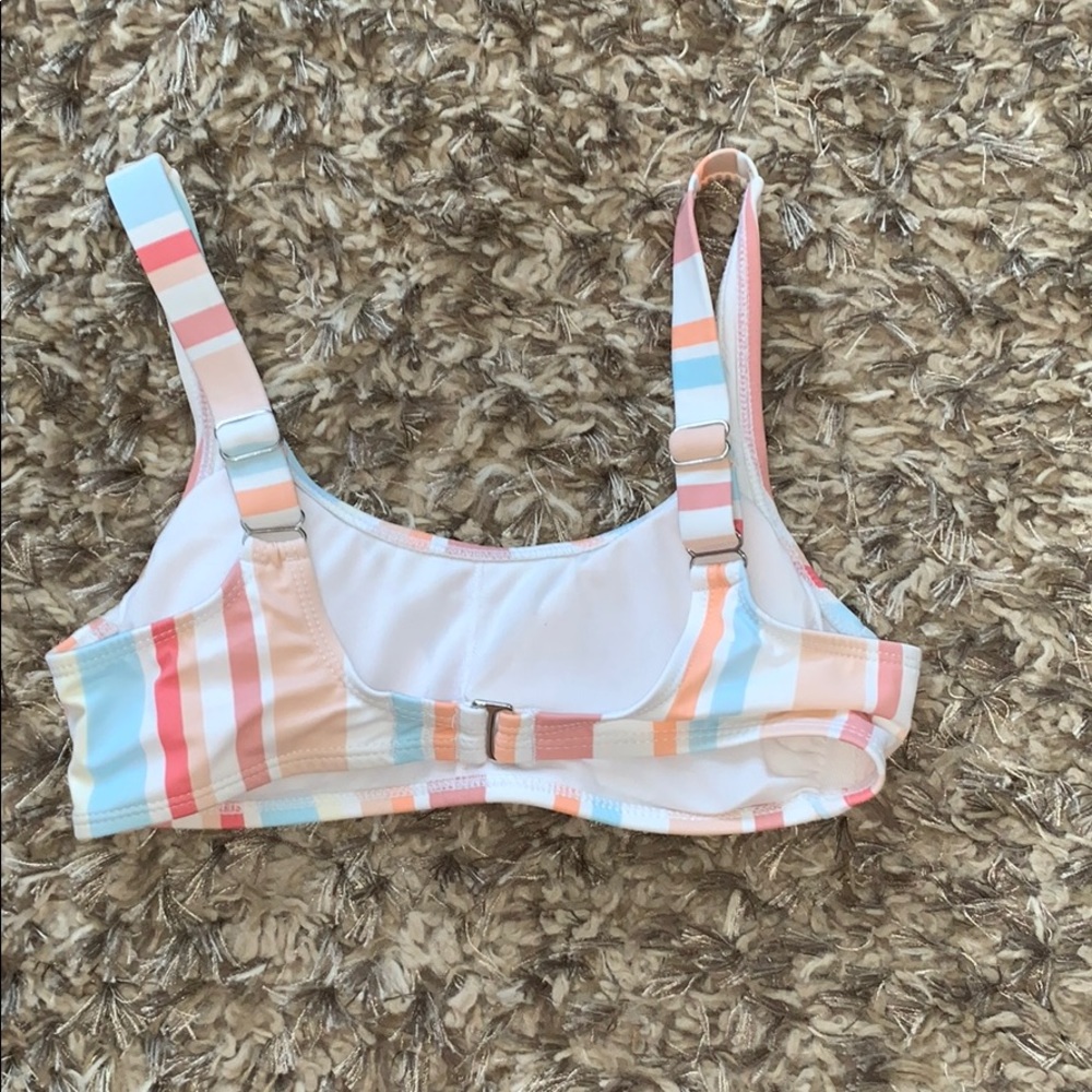 Target Bathing suit top - Picture 2 of 3